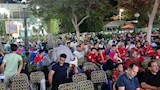 مئات المنياوية يحتشدون لمشاهدة مباراة مصر وبلجيكا  (4)