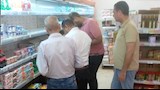 تحرير 242 مخالفة ومصادرة 1.5 طن سكر مدعم قبل تهريبها للسوق السوداء بالمنيا