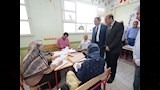 محافظ أسيوط يتفقد كنترول الشهادة الإعدادية ولجان تقدير الدرجات ويؤكد الدقة والانضباط أساس تحقيق ال (9)