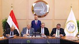 وزير النقل يشهد توقيع عقود لتطوير الإشارات وإنشاء خطوط سكك حديدية