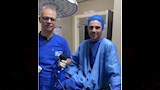 فيديو مؤثر لقارئ شهير داخل غرفة العمليات في كفر الشيخ (7)