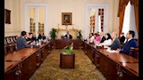 وزير الخارجية يلتقي الوفد الطبي المصري العائد من تنزانيا وكينيا (1)