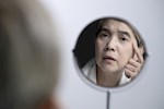 شكل مريض خمول الغدة الدرقية- 7 أعراض تظهر على الوجه احذرها
