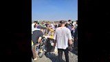 محاولة الأهالي إنقاذ الحالات