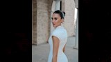 بيلا الأبيض يليق بها