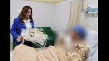 وزيرة التنمية تطمئن على رئيسة قرية تفتيش أبوسكين بالمستشفى العام (3)