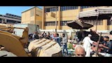 إزالة الإشغالات بمحيط المدارس في أبنوب (7)