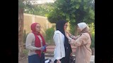 تفتيش آذان الطلاب قبل دخول لجان الثانوية العامة (9)
