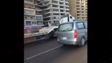 سقوط كتلة خرسانية بكورنيش الإسكندرية