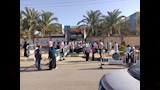 توافد طالبات الثانوية العامة لاداء ثاني يوم من الامتحان بالخارجة_5