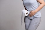 علاج الإمساك طبيعيًا- حسام موافي: هذه أفضل طريقة للتخلص منه