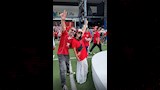 أحمد فراج وزوجته يشجعون المنتخب المصري
