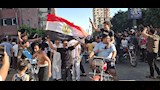 أهالي أسيوط يحتفلون بتأهل منتخب مصر (17)