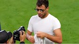 "احتفالات لا قيمة لها".. النجوم يعلقون على احتفال لاعب إيران بعد إلغاء هدفه أمام مصر