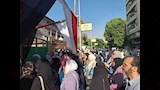 تفتيش طلاب الثانوية العامة قبل بدء امتحان العربي