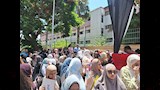 لحظة خروج الطلاب من امتحان العربي للثانوية العامة بالجيزة (16)