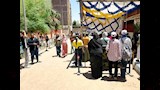 اولياء امور ينتظرون ابنائهم امام لجنة امتحانات الثانوية العامة