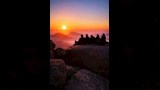 مرافقة السائحين على قمم الجبال_8