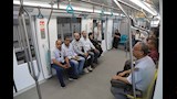إقبال المواطنين على المونوريل بعد تشغيله بالكامل (11)