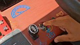 تشغيل السيارة والتحكم في السرعات 