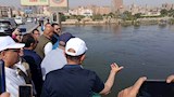 وزير الري يتفقد أعمال تطهير نهر النيل