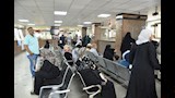 تكدس المواطنين داخل المركز٢