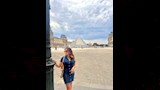سارة سلامة بفتسان ازرق (3)