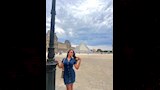 سارة سلامة امام متحف اللوفر (4)