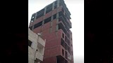 انهيار جزئي لحائط برج بالمنيا   (3)