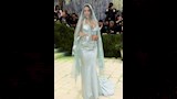 جورجينا تخطف الأنظار في حفل ميت جالا