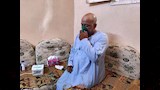 محافظ القليوبية يكرم بطل محطة مياه الرملة (1)
