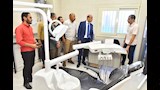 محافظ أسيوط يفاجئ وحدة طب الأسرة بقرية المعصرة لمتابعة مستوى الخدمات الصحية المقدمة للمواطنين (8)