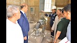 محافظ أسيوط يتفقد محطة المياه الارتوازية بقرية المعصرة ويطمئن على كفاءة التشغيل وجودة المياه المنتجة (4)[1]