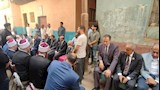 محافظ أسيوط يترأس وفدًا رسميًا وشعبيًا لتقديم واجب العزاء لأسر ضحايا حادث أبنوب (1)