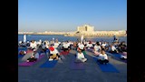 سفارة الهند تنظم يوجا عالمية في الاسكندرية (6)