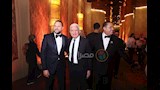 عماد زيادة مع ضيوف حفل زفاف ابنة شقيقه (3)