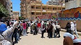 لحظة خروج الطالبات