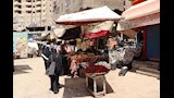 إزالة التعديات والعشش من سوق بهتيم بشبرا الخيمة (4)