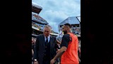 أبرزهم أنشيلوتي ورافينيا.. 15 صورة لمحمد صلاح مع نجوم البرازيل