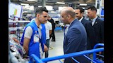 وزير العمل يتفقد مصنع ليوني ببدر (5)