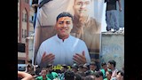 قبل نهائي كأس العاصمة.. جماهير المصري ترفع صورة طالب الحقوق الراحل ببورسعيد