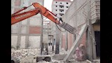 إزالة بناء مخالف في الإسكندرية 