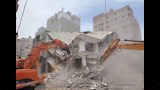 إزالة بناء مخالف في الإسكندرية 