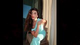 إطلالة يارا السكري 