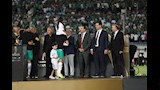 احتفال لاعبي المصري بكأس عاصمة مصر (3) (1)