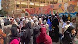 جانب من خروج الطلاب بعد الامتحان