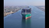السفينة العملاقة CMA CGM VENDOME تعبر قناة السويس لأول مرة