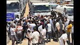 محافظ أسيوط يتفقد اصطفاف معدات المحافظة للتأكد من جاهزيتها لمواجهة الطوارئ والأزمات (4)