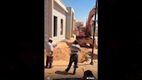 إنشاء المبنى الإداري ووضع أساسات سور مدينة الصحفيين بحدائق أكتوبر (5)