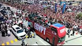 زيكو يرفع علم فلسطين في احتفالات منتخب مصر (3)